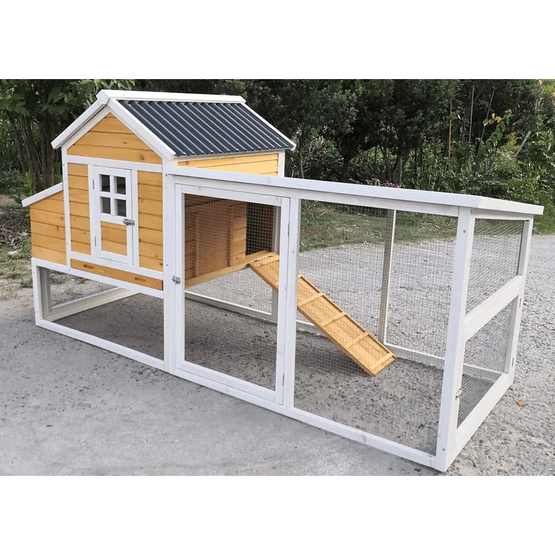Rugged Ranch Laredo Wood Coop-93″ x 39.75″ x 48.75″